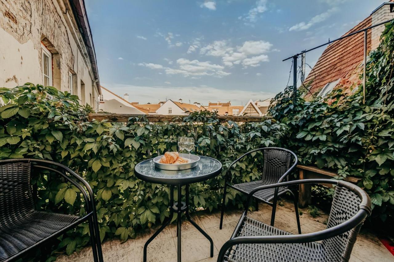 Spacious - 140 Square Meters Apartment, Vilnius City Centre Exterior foto